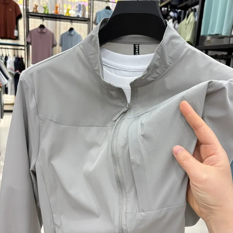 

Новинка 2025: Мужская летняя футболка из ледяного шелка с УФ-защитой, воротником-стойкой, модная, стильная, с длинным рукавом, для активного отдыха