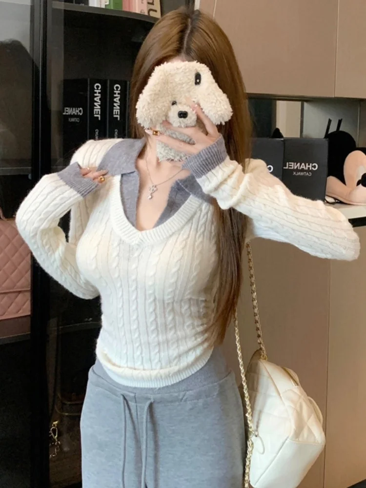 

Women's Long Sleeve Knitted Sweater Slim Fit Waist Cinched Collared Top Color Block Design Autumn Winter Fashion Inner Wear