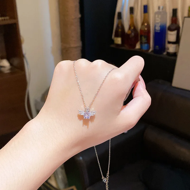 Light Luxury Niche High-End Titanium Steel Necklace, Exquisite Micro-Inlaid Zircon Clavicle Chain, Fashionable and Versatile, Trendy Internet Celebrity Neck Chain