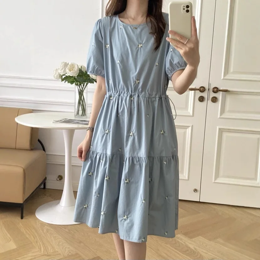 ญี่ปุ่นหวาน Mori สาวดอกไม้เย็บปักถักร้อยผ้าฝ้ายผู้หญิงฤดูร้อน O-คอสั้นแขนเสื้อสบายๆหลวม A-Line Dresses
