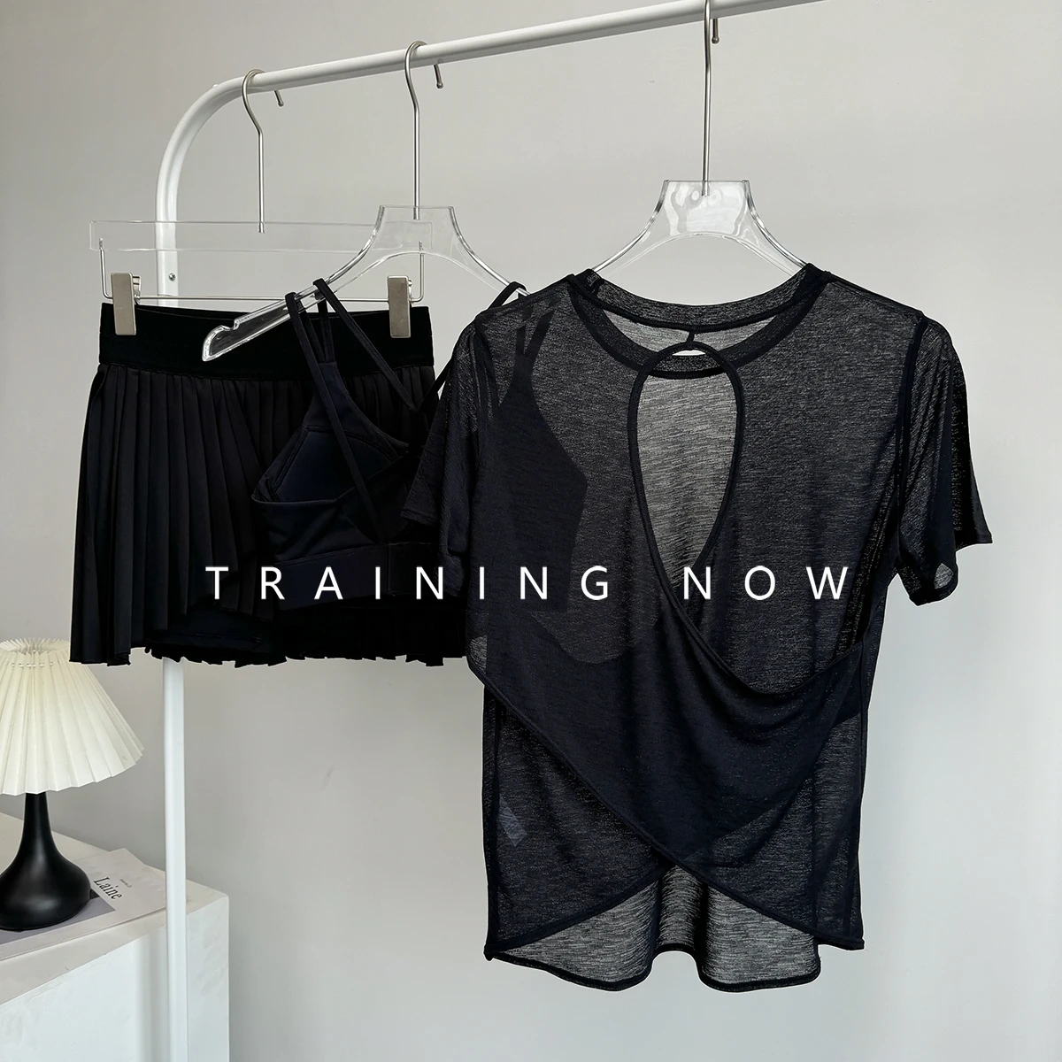 

Senior sports suit for women in summer breathable quick-drying gym training suit professional running yoga tennis skirt