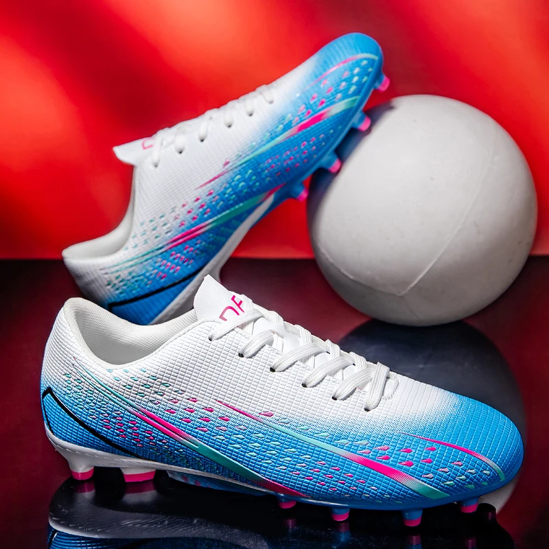 

A pair of children's long-toed football shoes with anti-slip and wear-resistant properties. Youth training sports shoes JC-25005