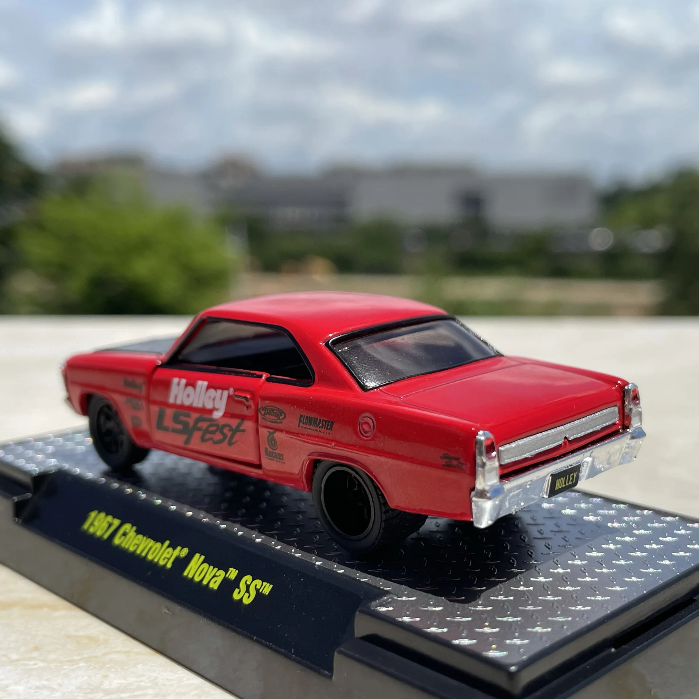 Diecast 1:64 Scale Chevrolet Nova Alloy Car Model Collectible Toy Gift Souvenir Display Ornament