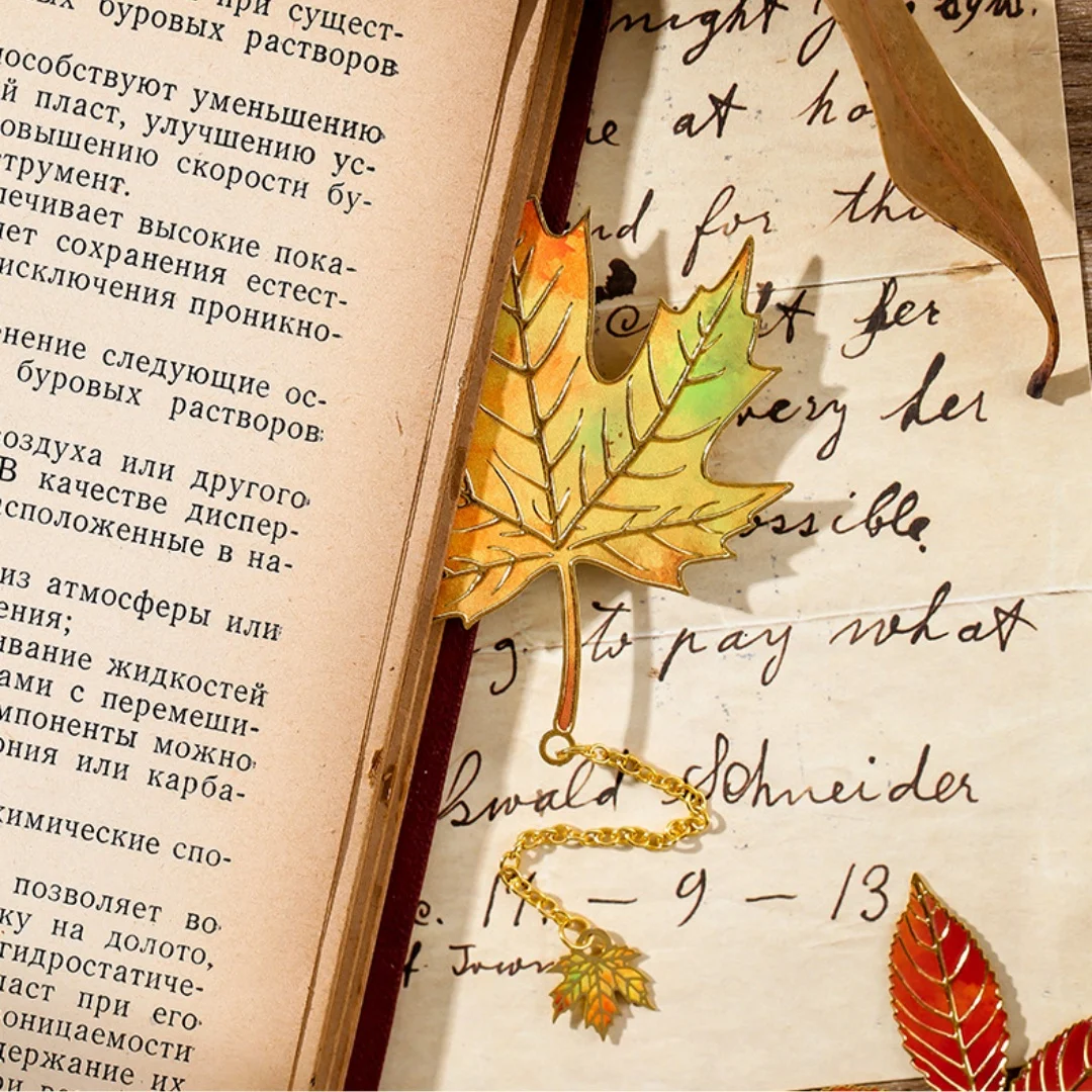 

Retro Leaves Bronzing Metal Bookmark With Metal Chain Pendant Bookmark Students Reading Tool For Book Club Lovers Friends Gift
