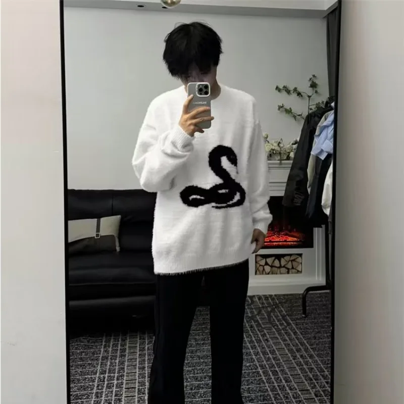 Japanese Sle Knitted Sweater for Men Snake Pattern Embroidery Large Size Autumn Winter Baseball Collar Long Sve Loose Fit
