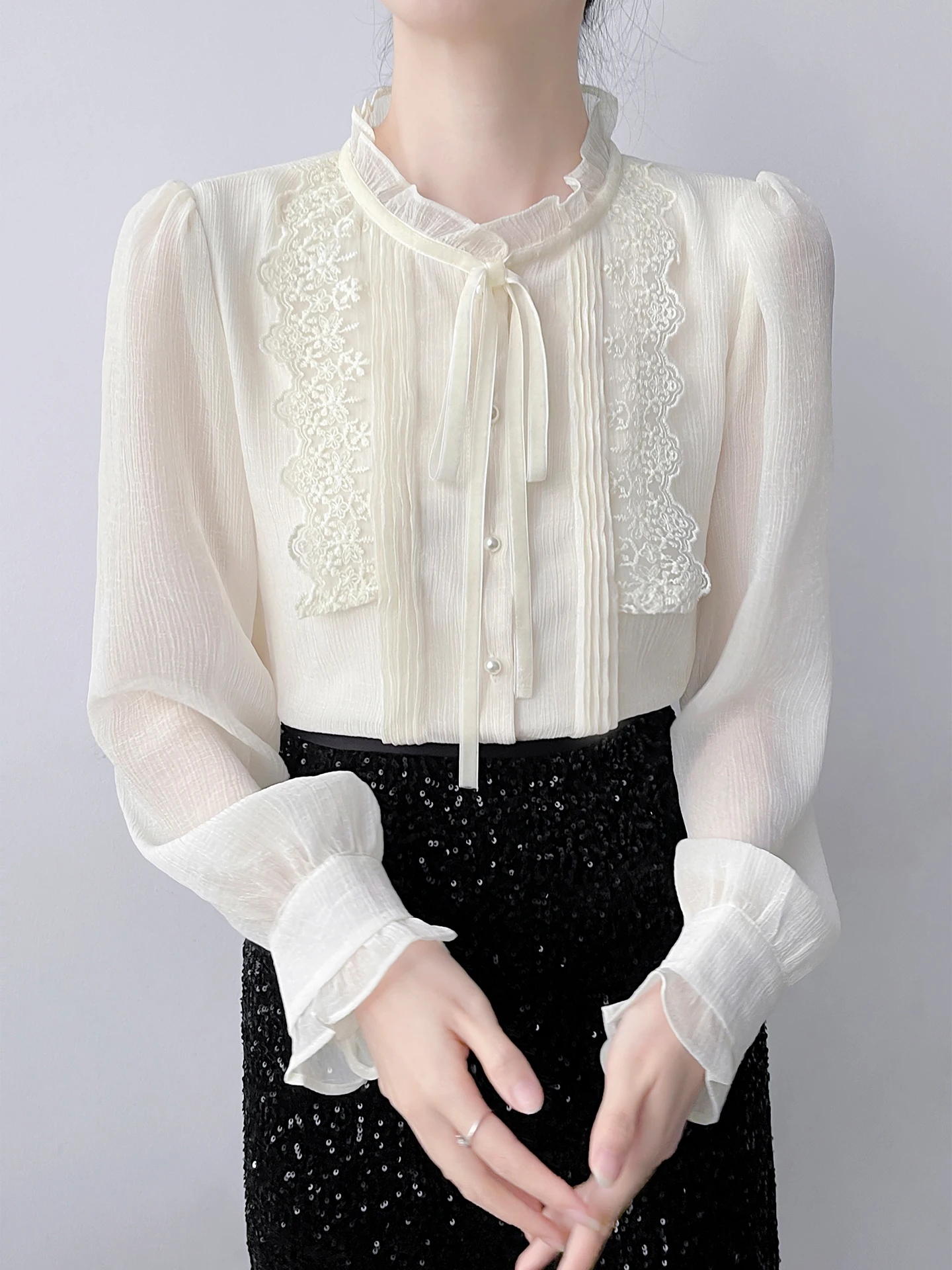 

Korean Sle Lace irt with Bow Tie Long Sve Stand Collar Women's Spring New Faion Layered Top Skin-friendly Breathable