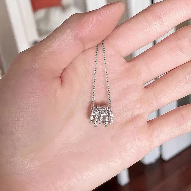 Huitan المرأة فضية اللون قلادة قلادة متعددة الدوائر تصميم موضة حفل زفاف اكسسوارات يتوهم مجوهرات يومية متعددة الاستخدامات #5