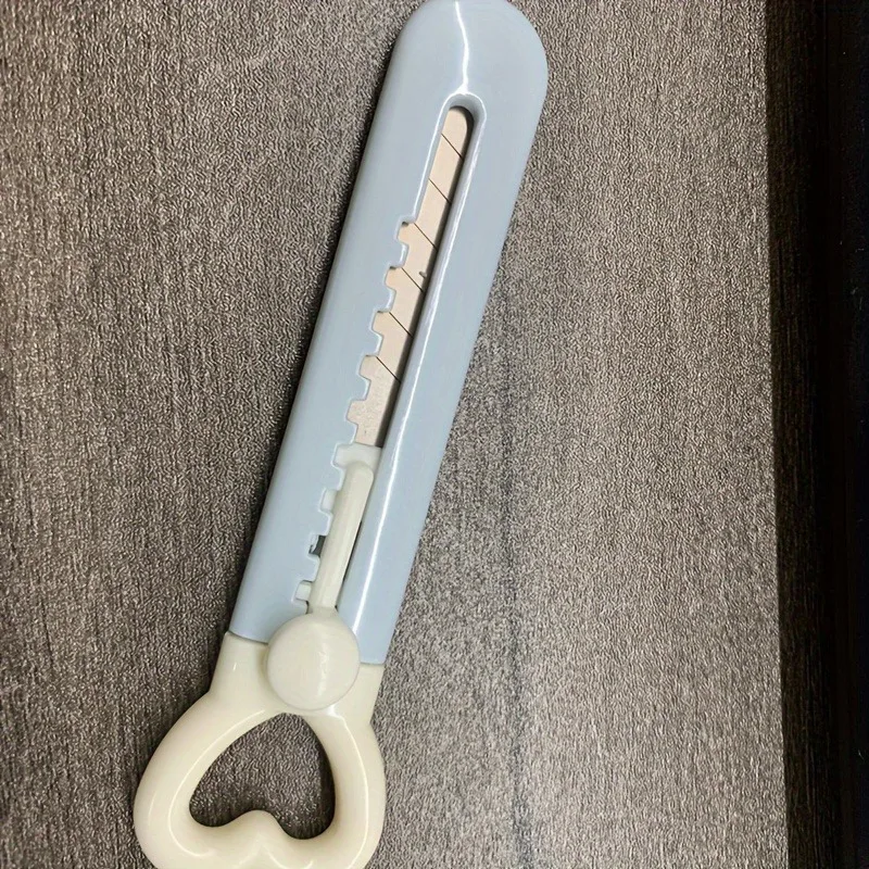 سكين ورقي صغير لطيف على شكل رسوم كرتونية تفريغ سكين سريع فتاحة صندوق سكين فني محمول للطلاب #3