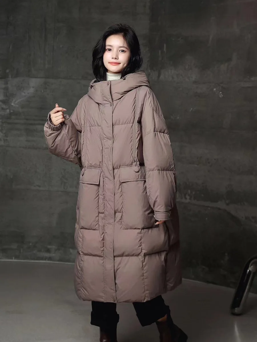 Puffer Parkas longo e grosso para mulheres, jaqueta solta com capuz, design chique, casaco de pato 90% branco, senhora, inverno