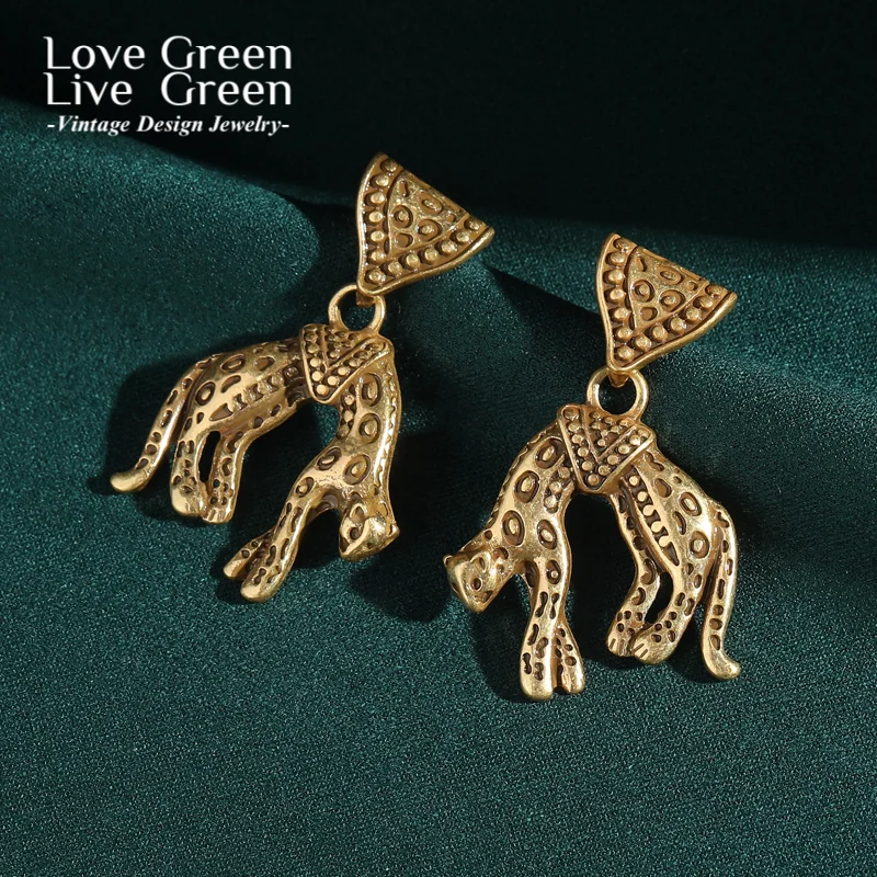 

Vintage Carved Leopard Drop Earrings Antique Gold Color Luxury Designer Jewelry Wedding For Women Accessories Trends New In 2025