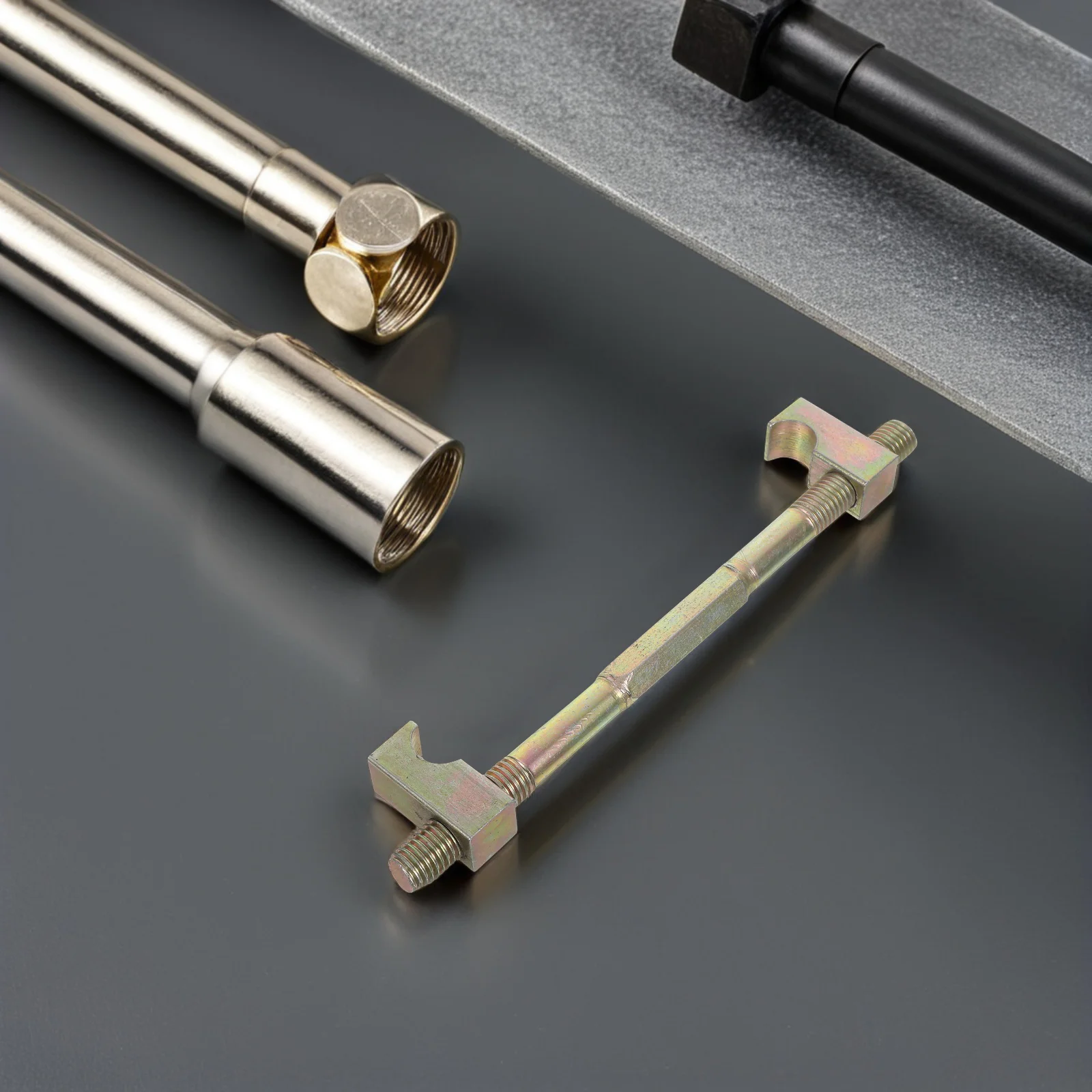 

2Pcs Car Spring Compressor Tool Heavy Duty Manual Operation Quick Installation Suspension Coil Spring Shock Absorber Tool