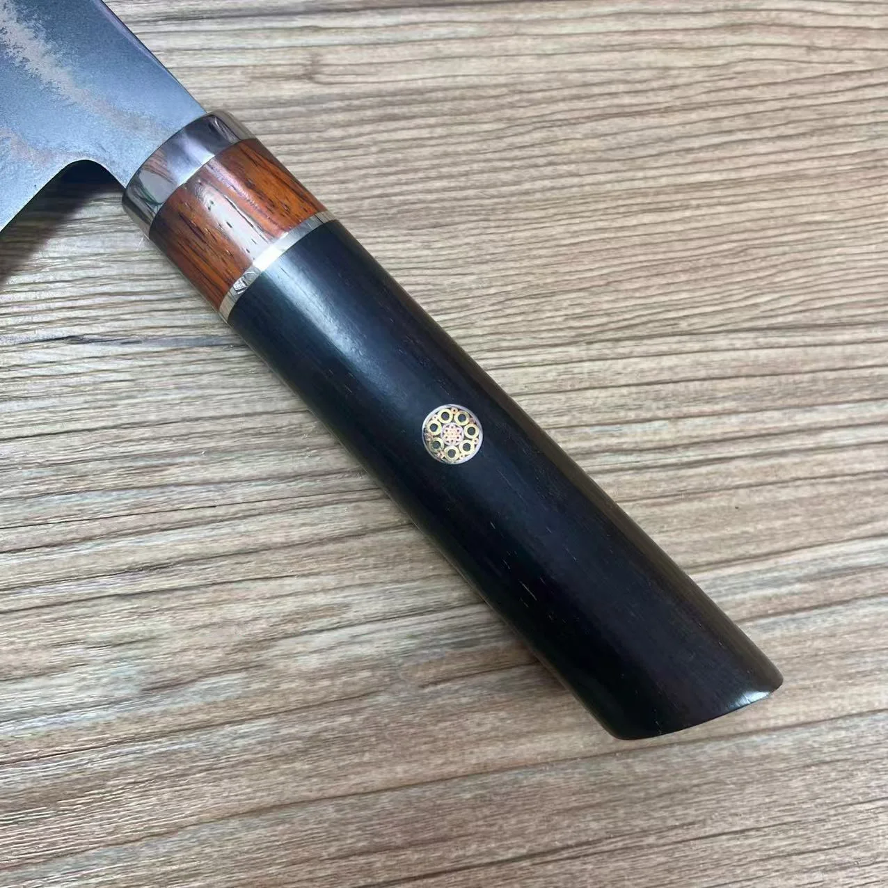 سكين الطاهي ثلاثي الألوان النحاس الدمشقي الصلب مسحوق الصلب الأساسية شفرة تقطيع الخضروات الساطور اللحوم سكين المطبخ دون صندوق خشبي