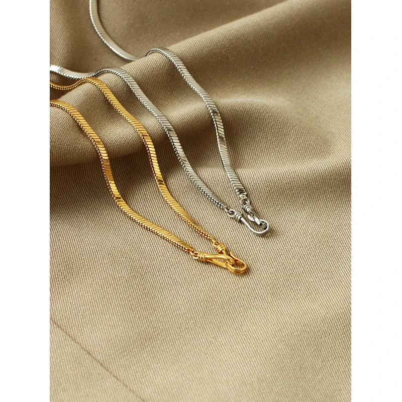 Brass With 18K Snake Chain Knot Necklaces Women Jewelry Punk Hiphop Designer Runway Rare Simply Gown Sweet Boho Top Japan Korean