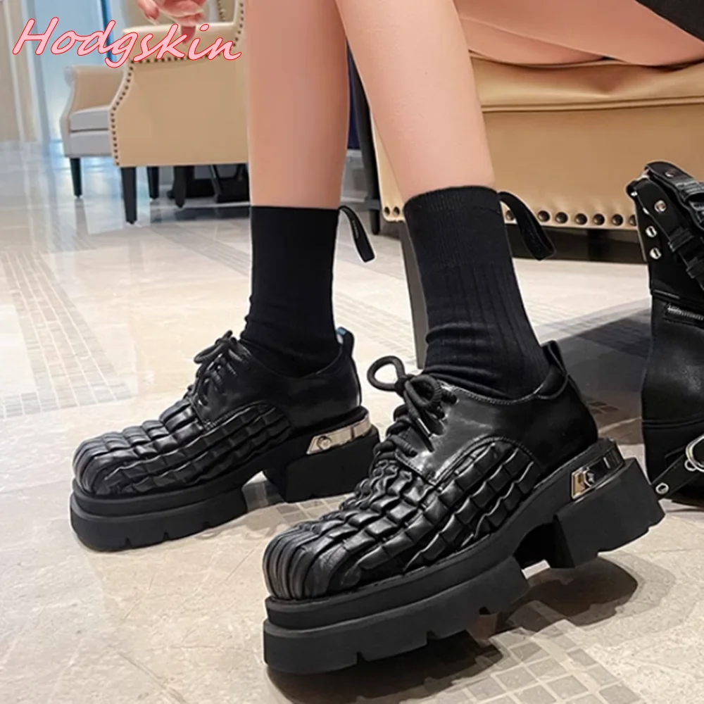 

2024 New Elastic Band Shoes for Women Black Round Toe Thick Sole Shallow Design Shoes Casual Fashion Height Increasing Shoes