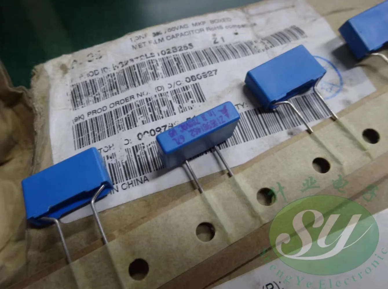 

10PCS EPCOS 0.001uf/700vAC 1.0nf 1000pf 1n0 102 New film capacitor B32672L8102B