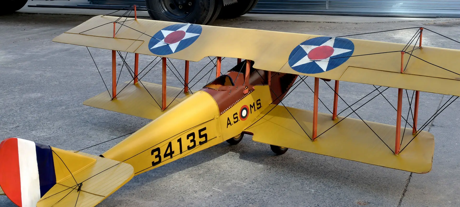 Wholesale Customize Large Life Size Classic Airplane Model decorative Metal Model Plane indoor Outdoor Decoration Model