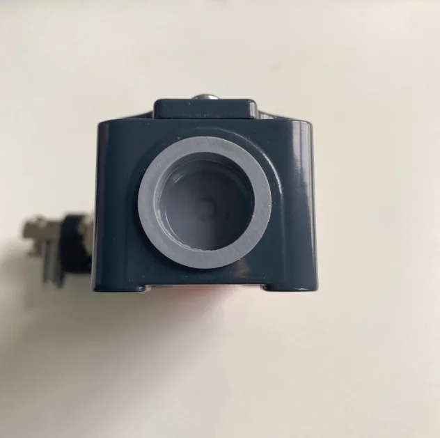 New original Pizzato FD 983-E9M2 limit switch