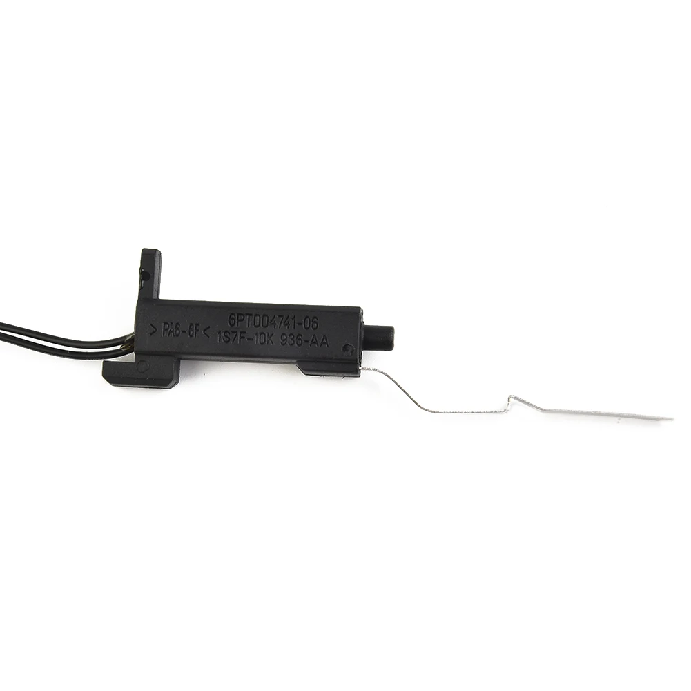 

Car Temperature Sensor 2 Pin 6820218 Fit For Fiesta 1995-2016 Outside Air Plastic & Metal 1117860 1S7F-10K936-AA