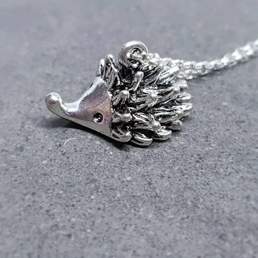 Fashion Adorable Silver Hedgehog Pendant Necklace