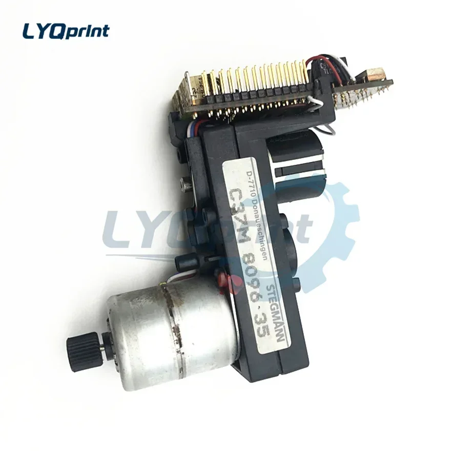 

700 Machine Ink Slide Motor C37M 8096 35 Ink Key Motor For Roland 700 Offset Printing Machines