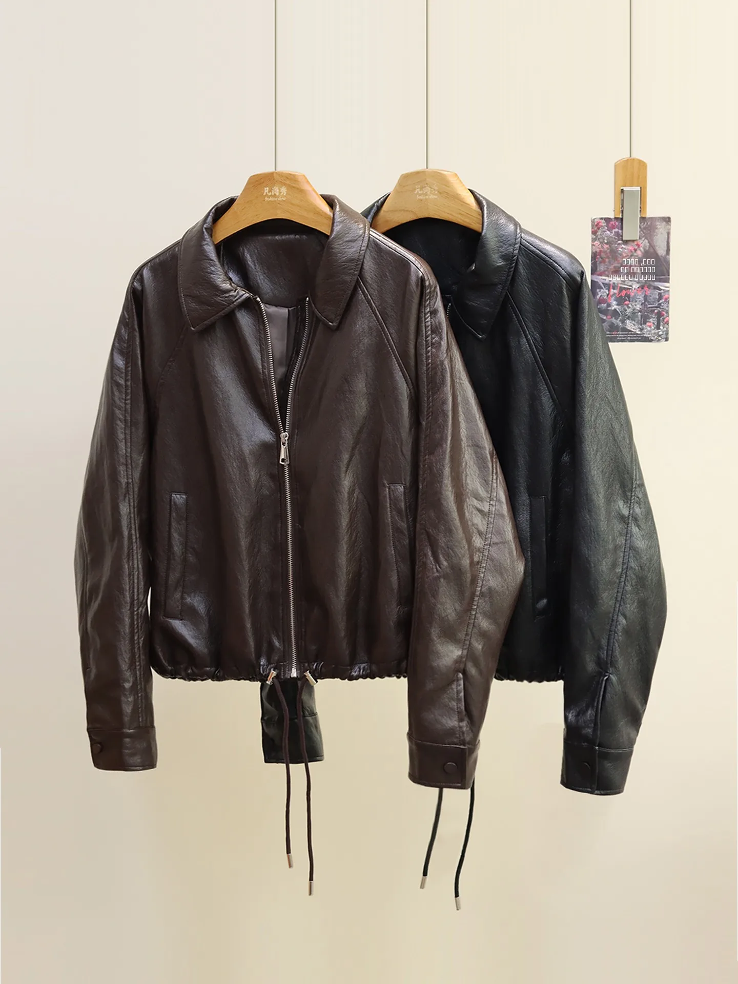 เสื้อแจ็คเก็ตหนังผู้หญิงคุณภาพสูง รุ่นใหม่ประจำฤดูใบไม้ร่วงปี 2025 สไตล์เกาหลีแบบเรโทร ทรงหลวม ยาว รุ่น Qian Brown