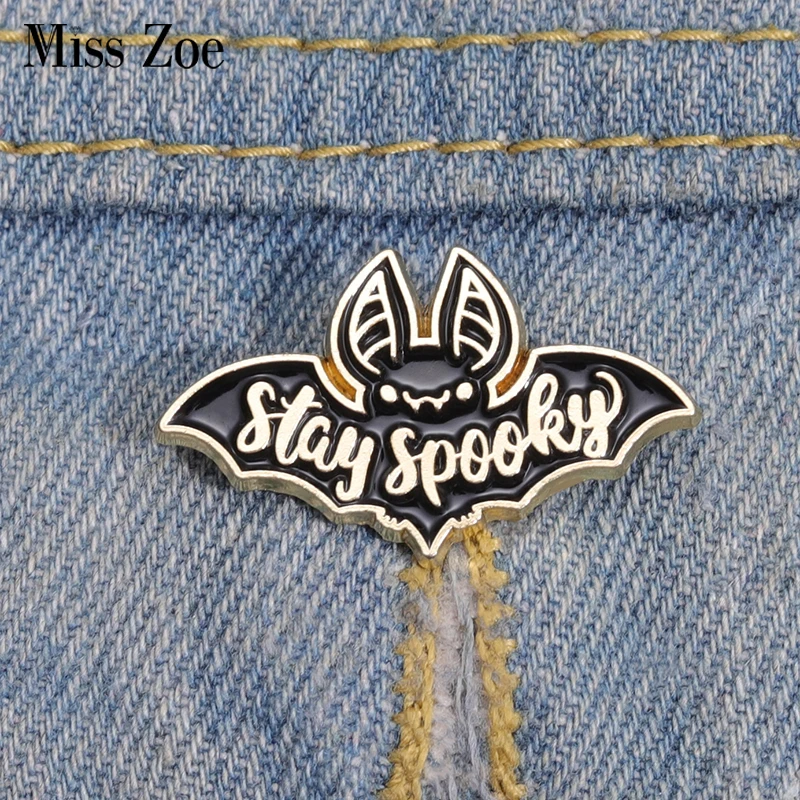 Stay Spooky Enamel Pins Custom Black Bat Brooches Lapel Badges Punk Dark Gothic Jewelry Gift for Friends