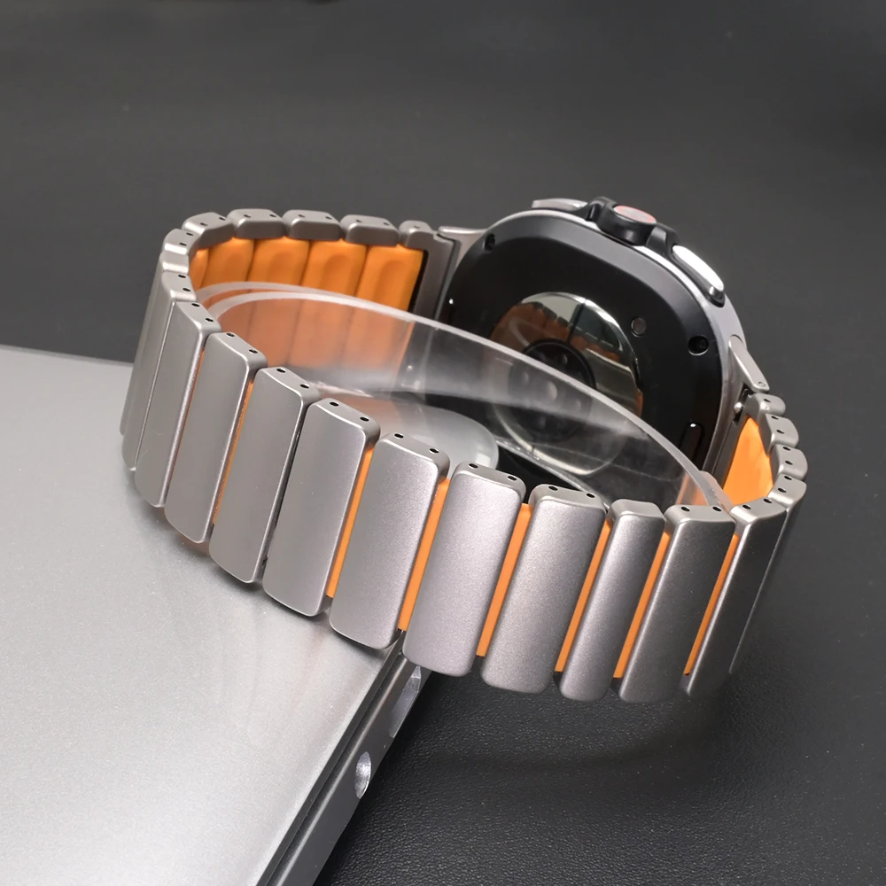 حزام مطاطي من التيتانيوم لساعة سامسونج جالاكسي 8 كلاسيكي 46 ملم 44 ملم 40 ملم سوار معصم فاخر لساعة جالاكسي الترا 2025 47 ملم 2024 #4