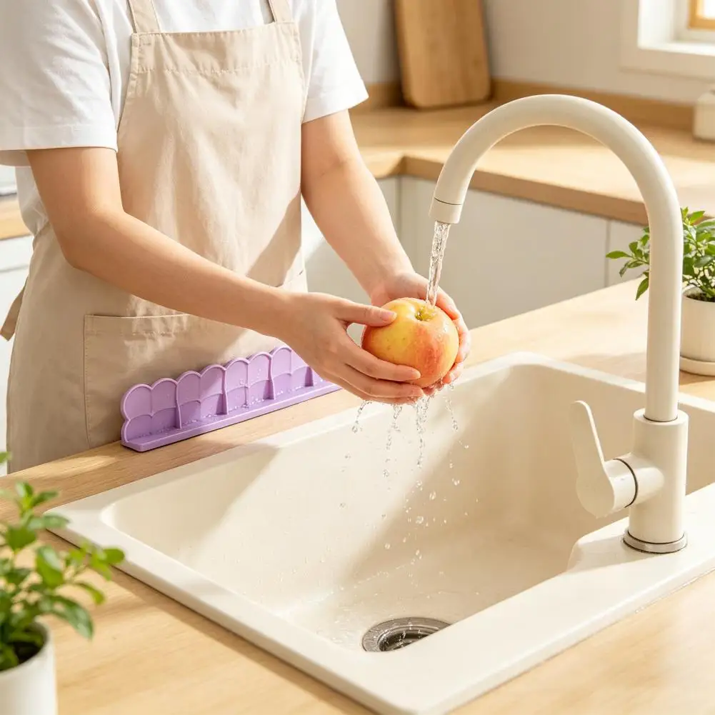 Durable Splash Guard Silicone Sink Splash Guard Non-slip Water Protector Reusable Kitchen Countertop Edge Shield for Sink