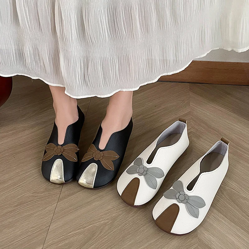 

2025 Fall New Women's Soft Leather Slip On Loafers Ethnic Print Flat Shoes Large Size Bohemian Casual Shoes