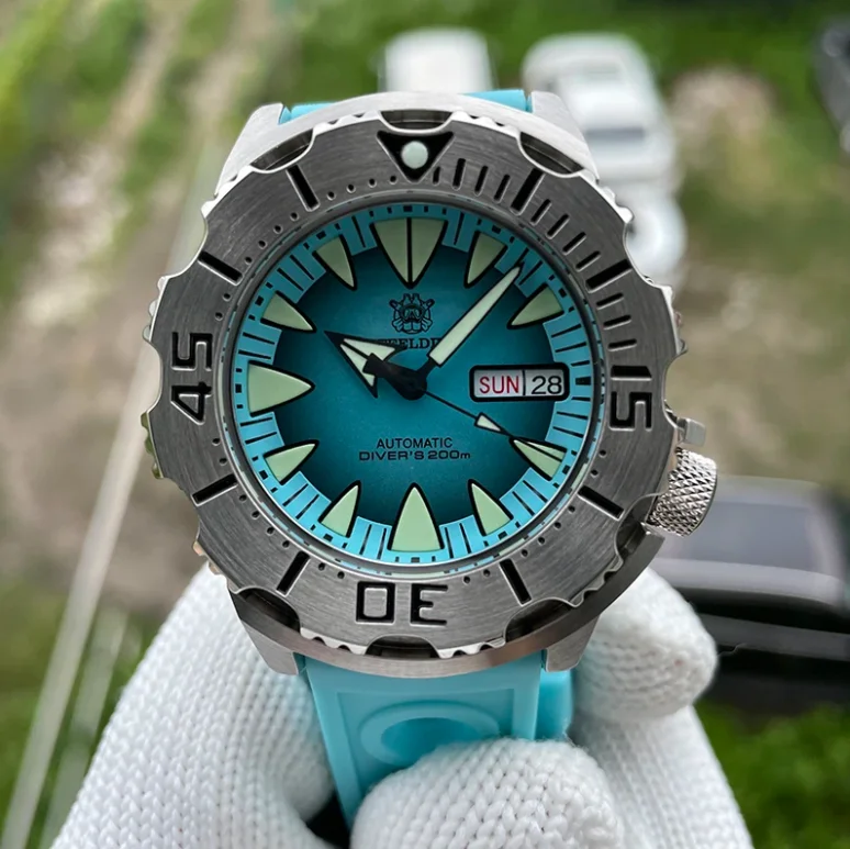 Reloj Automático STEELDIVE para hombre, reloj de pulsera mecánico de 42,2mm para buceo, resistente al agua 20ATM, zafiro luminoso C3, esfera de monstruo degradado NH36