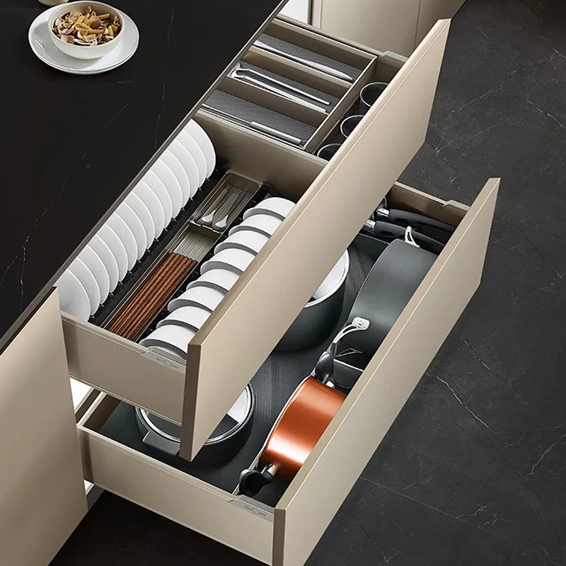 

Carefully selected kitchen cabinets, phantom aluminum alloy