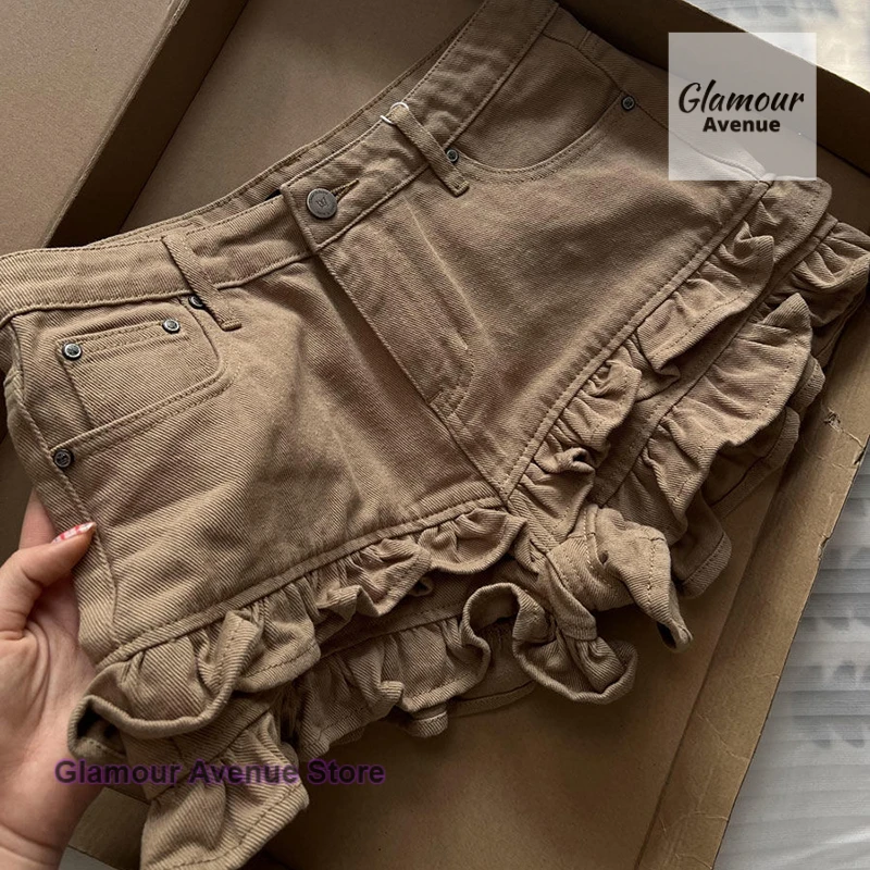 

Summer new denim shorts female French sweet design sense double-layer wavy lace self-cultivation pure desire hot pants.