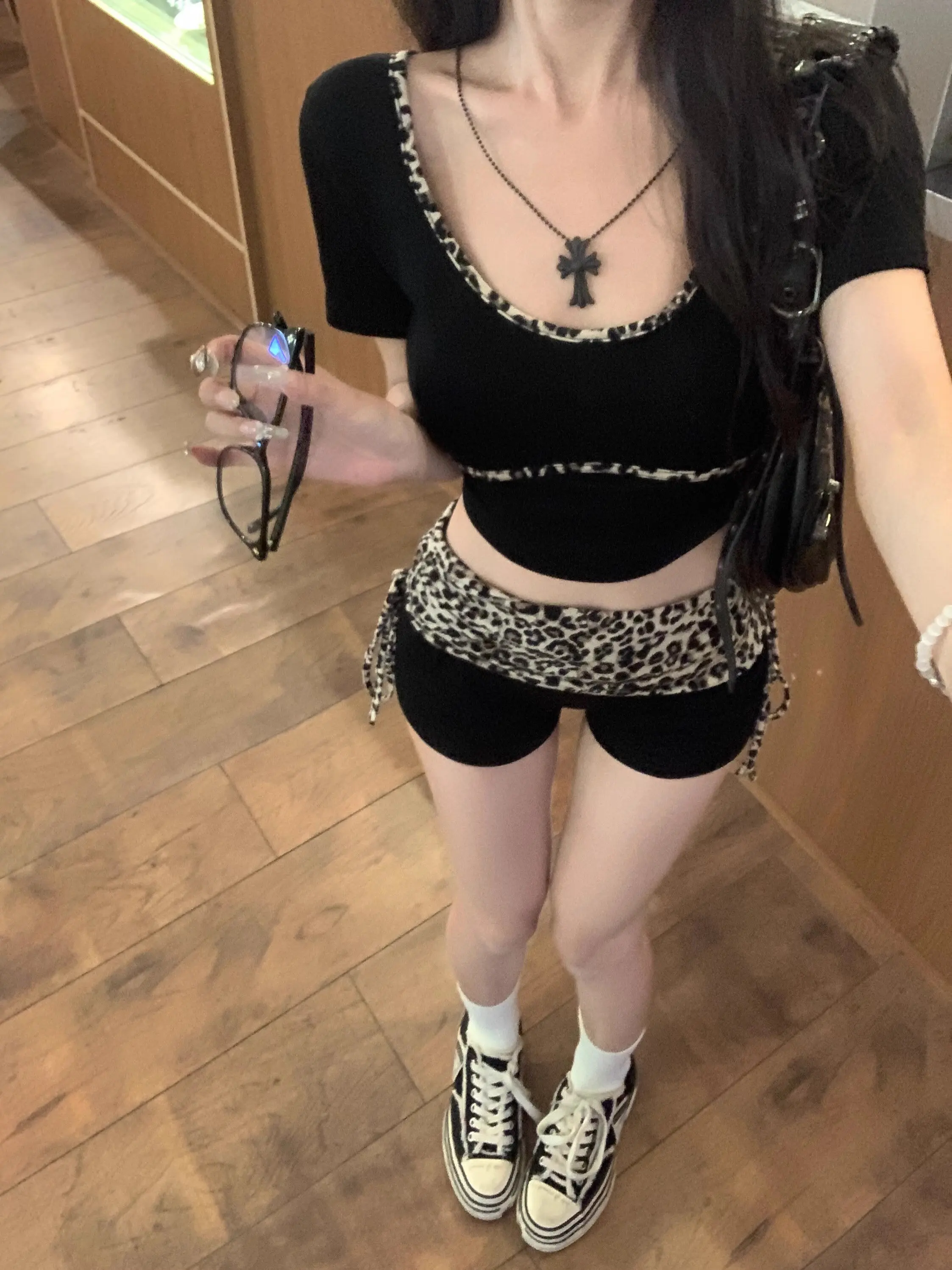 

Летний утягивающий топ Pure Desire Sweet And Spicy с леопардовым принтом Bloing T irt Top plus с низкой талией и поясом, комплект из двух предметов для женщин