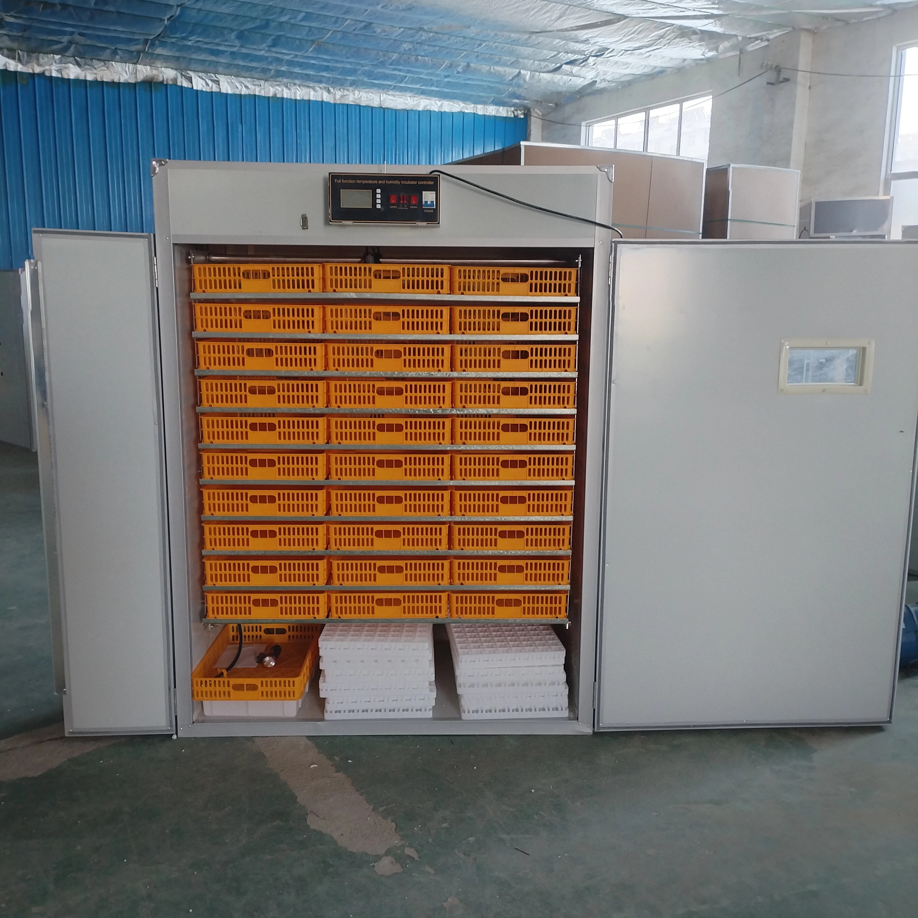 Industrial Grade 1584 Eggs Fully Automatic Incubator With Digital Smart Control Poultry Incubator Automatic Hatchery Machine