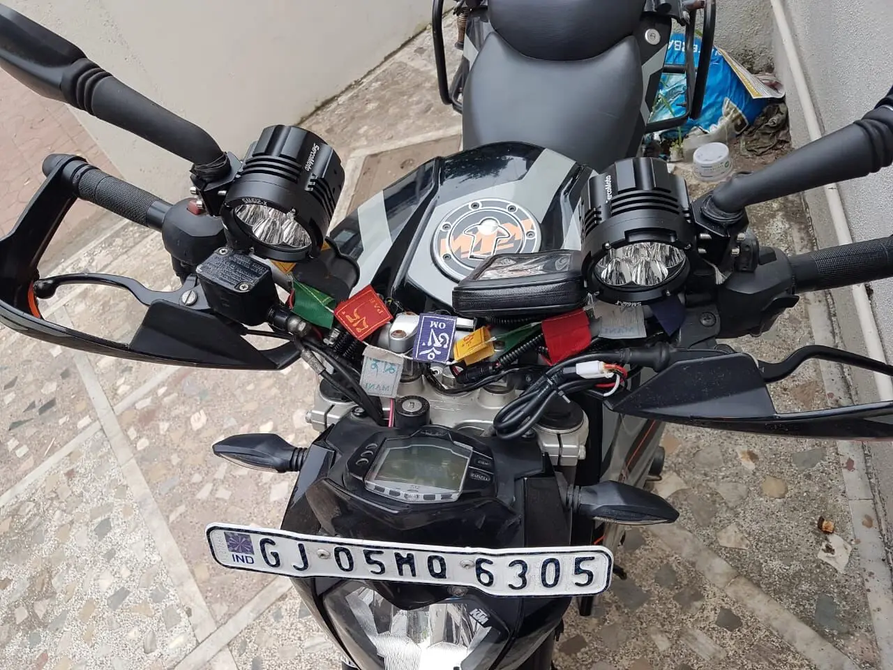 Sercomoto-faro delantero de aluminio CNC para exteriores, lámpara de 6000 lúmenes con sensor táctico, T6, para motocicleta