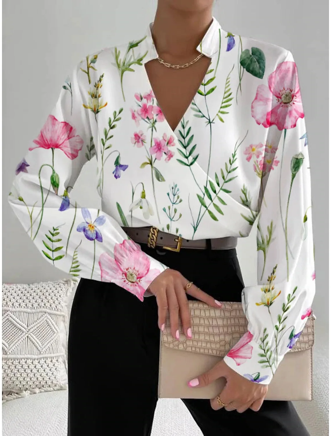 

2024 Spring Autumn New Printed Shirts For Women Fashion Loose V-neck Long Sleeve Blouses Temperament Commuting Lady Shirt Tops