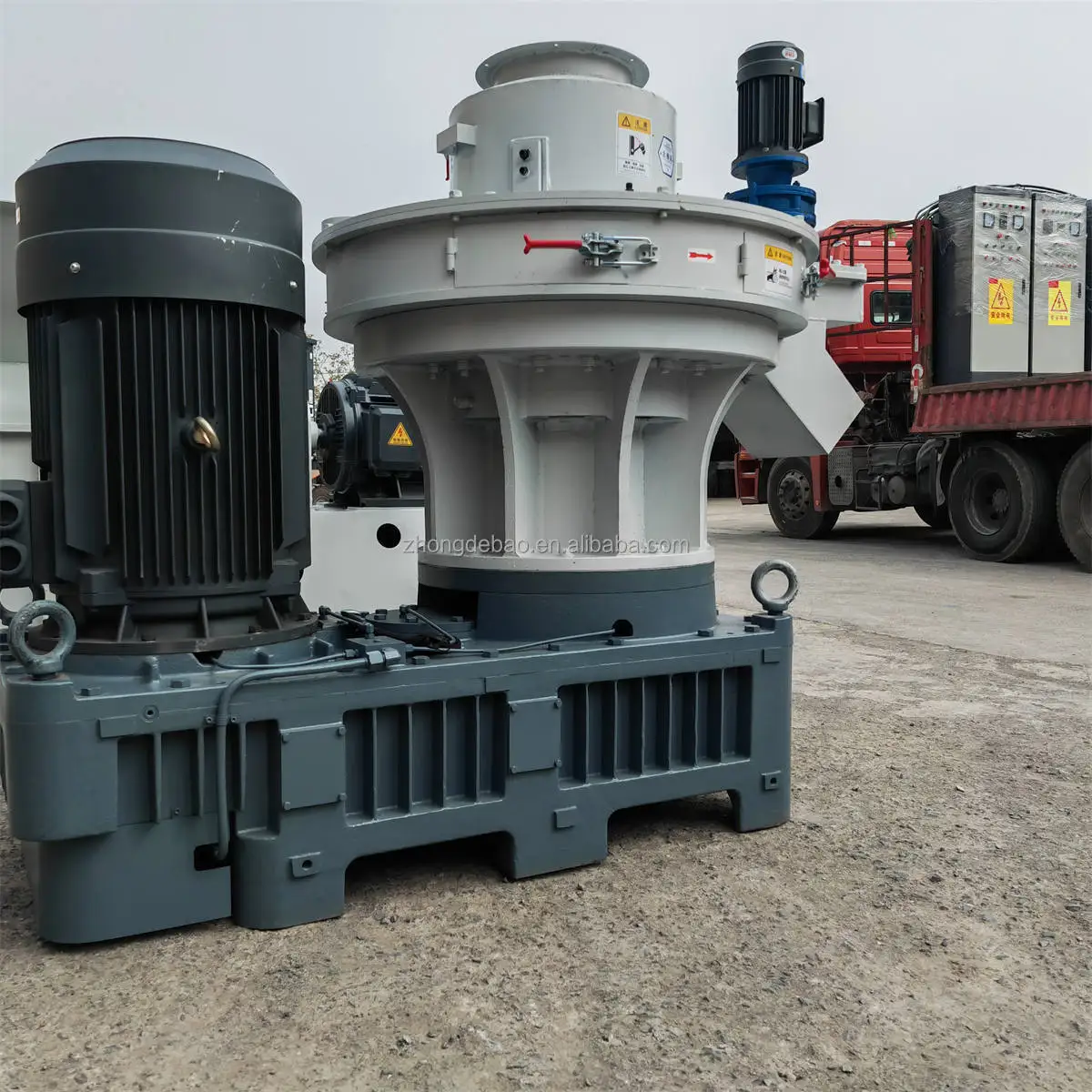 OEM Small Biomass Fuel Pellets Making Machine Wood Pellets Production Machine Ring-Die Sawdust Press Pelletizer