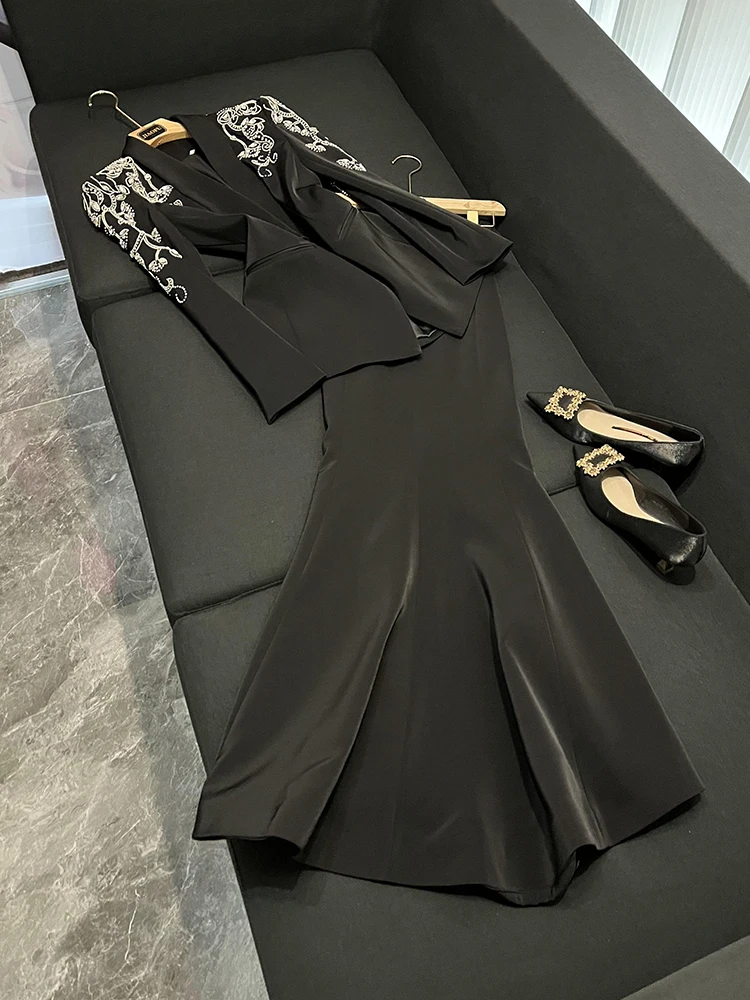 화려한 다이아몬드 자수 수트 재킷과 슬릿이 있는 긴 스커트 여성용 패셔너블한 가을 겨울 의류