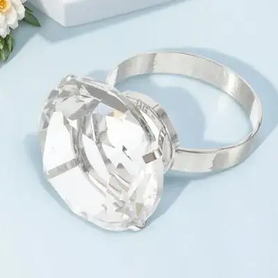 

Large Sparkling Fake Engagement Ring Prop Simulated Wedding Ring Decoration Glamorous Photo Party Supplies Engagement Ornament