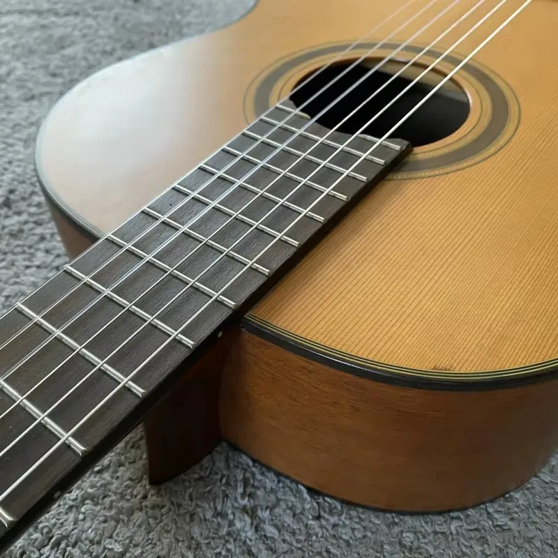 I309 Cordoba C3M 39'Classical Guitar Nylon Strings 19 Frets Solid Top Spruce with Mahogany Body Made in Taiwan