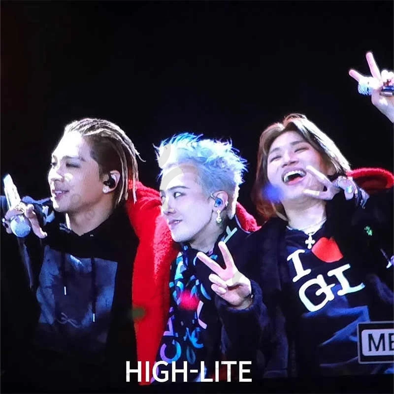 G Dragon نفس تي شيرت GD Overmensch جولة حول العالم الملابس Kpop الرجال النساء الصيف القطن قصير الأكمام تي شيرت الاتجاه فضفاض تي شيرت