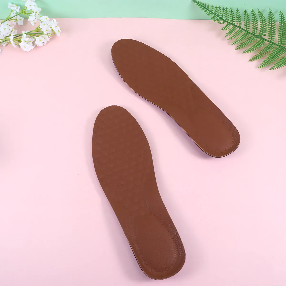 

1Pair Cow Breathable Shoe Insoles Sweat-Absorbing Shock-Absorbing Arch Correction Foot Care Pads Size S Brown