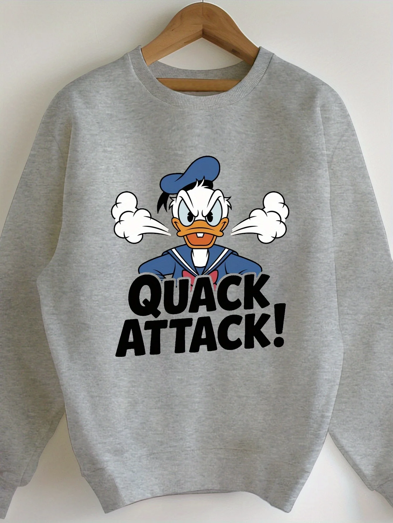 

2025 женская хлопковая футболка Disney в спортивном повседневном стиле с принтом Микки Мауса, уличная одежда больших размеров, модный стиль в стиле хип-хоп