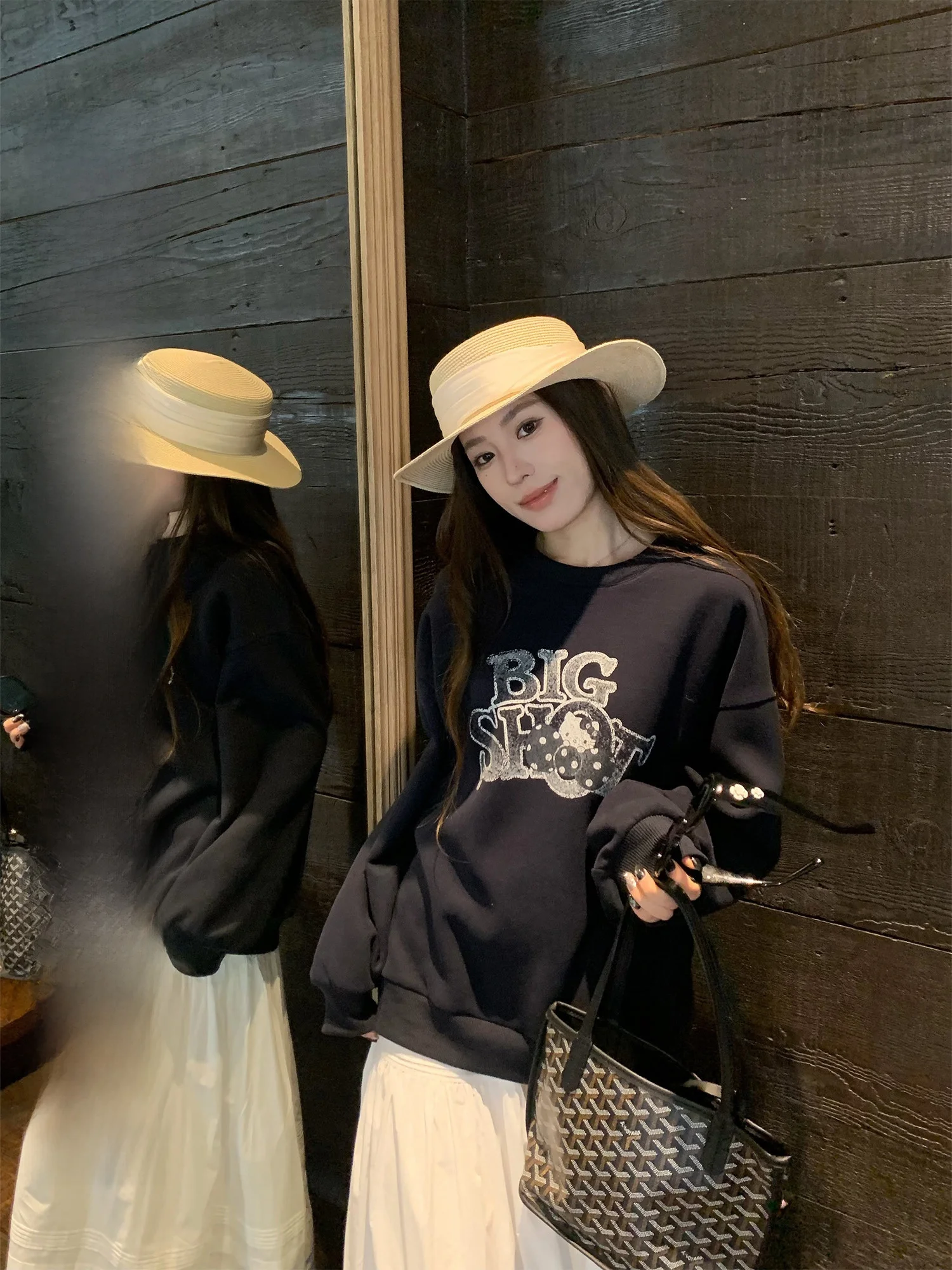 

Новинка! Модный женский свитшот с круглым вырезом и принтом, свободного кроя, для весны 2026 года.