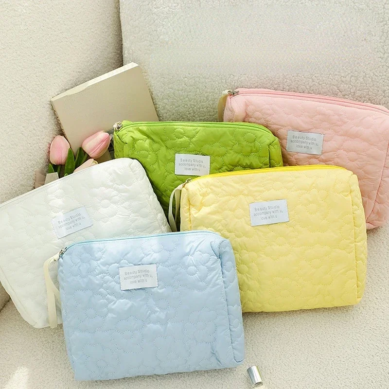 New Flower Pattern Women Makeup Bag Toiletries Cosmetic Organizer Zipper Bag Travel Wash Pouch Cosmetic Bag Female Make Up Bags