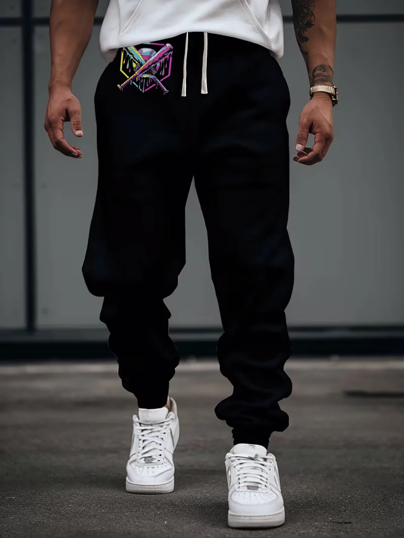 

Men's spring and autumn casual pants, black printed pants are suitable as birthday gifts and can be machine washed