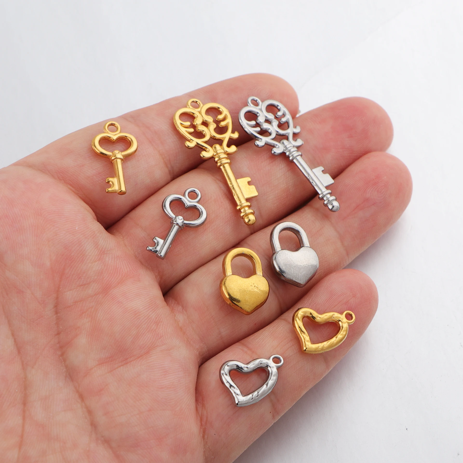 

20pcs/lot Stainless Steel Love Haert Lock And Key Charms Pendants for DIY Necklace Bracelet Earring Jewelry Making Accessories