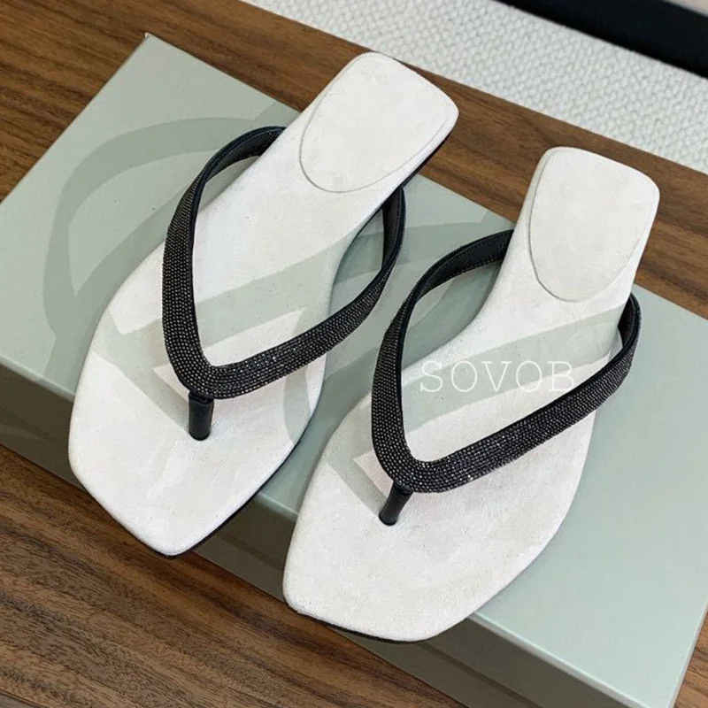 Sandal Herringbone dihiasi kristal musim panas wanita warna Solid sandal datar sederhana sepatu pantai liburan santai luar ruangan