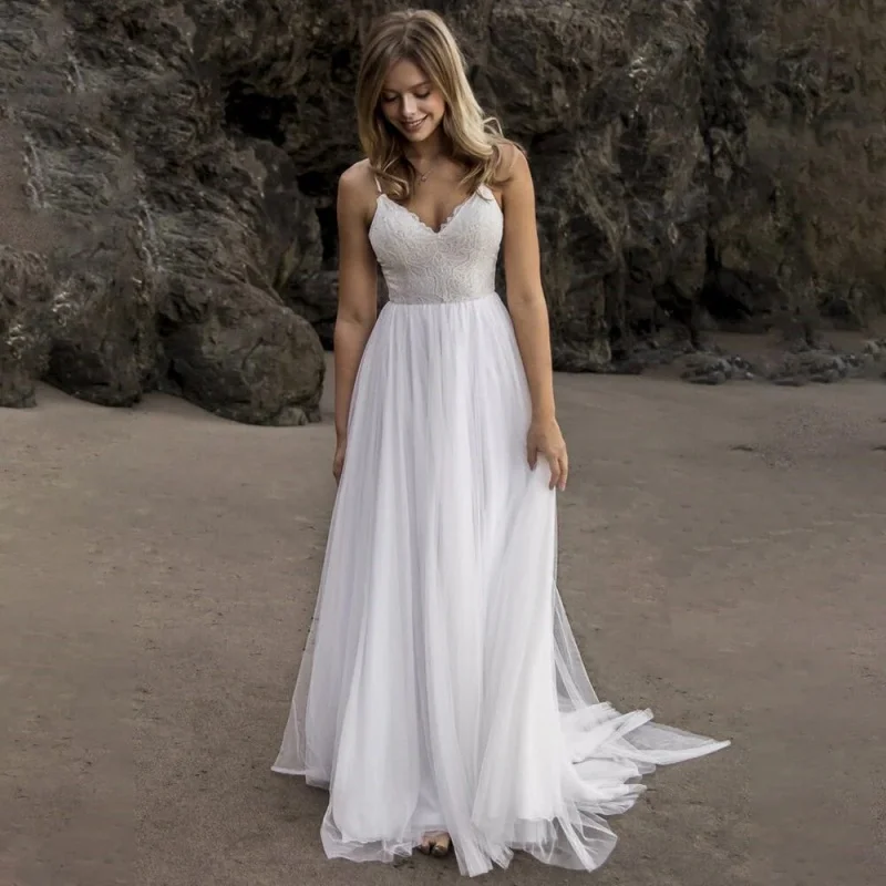 

Minimal Boho Lace Tulle A-Line Adjustable Spaghetti Strap Wedding Dress Scalloped V Lace Bodice Pleated Tulle A-Line Customiz