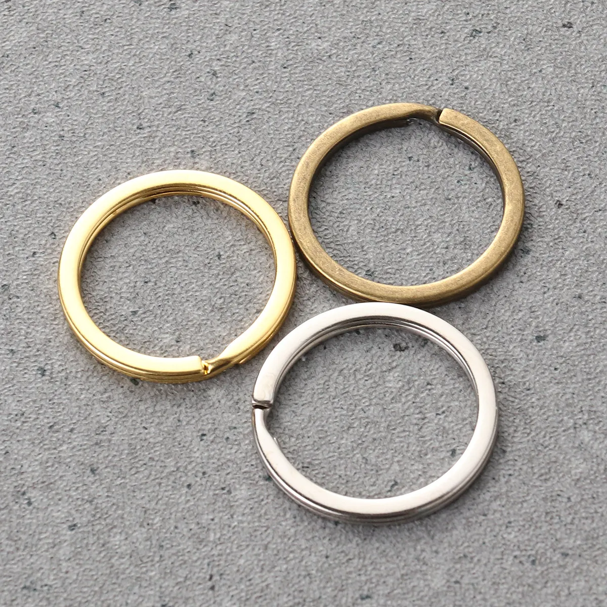 Stainless Steel Split Key Rings 60 Pack Flat Round Metal Key Holders Rust Resistant Secure Closure